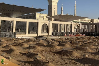 حال و هوای قبرستان بقیع 36