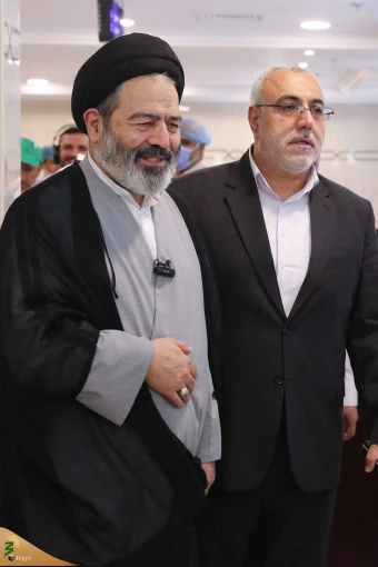 دیدار صمیمی سرپرست حجاج ایرانی با زائران کشورمان درمدینه منوره _ 5 8