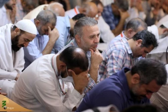 مراسم دعای کمیل زائران ایرانی در مدینه منوره 12