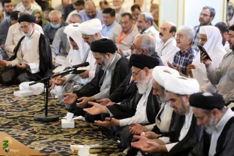 مراسم دعای کمیل زائران ایرانی در مدینه منوره 31