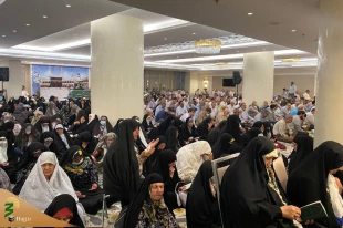 نوای دلنشین دعای پرفیض کمیل زائران ایرانی در کنار خانه خدا 6