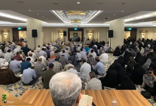 نوای دلنشین دعای پرفیض کمیل زائران ایرانی در کنار خانه خدا 7