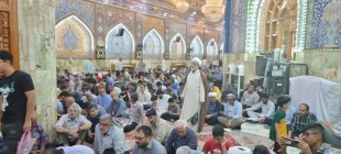 زائران امام حسین(ع) در کربلا فرازهای دعای کمیل را زمزمه کردند 2