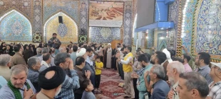 زائران امام حسین(ع) در کربلا فرازهای دعای کمیل را زمزمه کردند 2