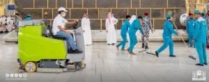 شست‌وشوی مسجدالحرام ۱۰ بار در روز توسط ۴ هزار نیرو
