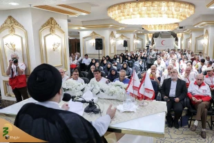 در جمع عوامل پزشکی حج 1402 ؛

حجت الاسلام و المسلمین نواب: شما «فرشته های سلامت و آرامش» زائران هستید 6