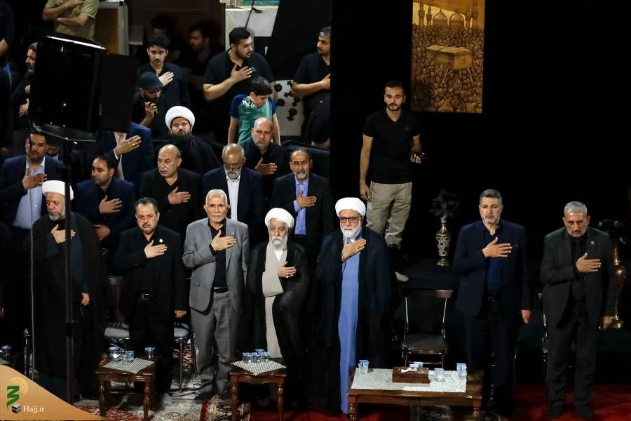 اهتزاز پرچم عزای گنبد بارگاه منور رضوی در کاظمین 3