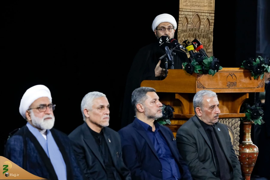اهتزاز پرچم عزای گنبد بارگاه منور رضوی در کاظمین 18