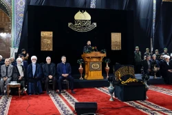 اهتزاز پرچم عزای گنبد بارگاه منور رضوی در کاظمین 13