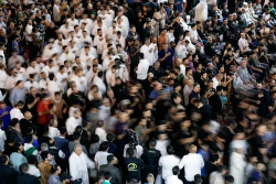 اهتزاز پرچم عزای گنبد بارگاه منور رضوی در کاظمین 28