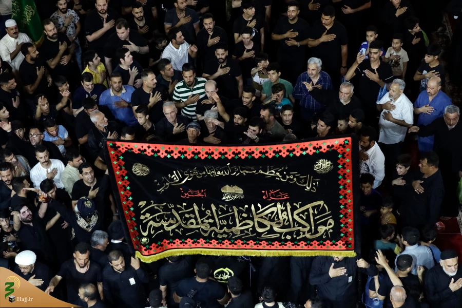 اهتزاز پرچم عزای گنبد بارگاه منور رضوی در کاظمین 5