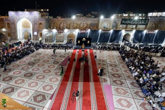 اهتزاز پرچم عزای گنبد بارگاه منور رضوی در کاظمین 19