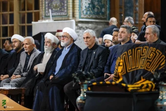 اهتزاز پرچم عزای گنبد بارگاه منور رضوی در کاظمین 12