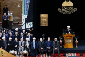 اهتزاز پرچم عزای گنبد بارگاه منور رضوی در کاظمین 22