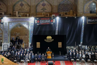 اهتزاز پرچم عزای گنبد بارگاه منور رضوی در کاظمین 26