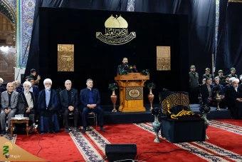 اهتزاز پرچم عزای گنبد بارگاه منور رضوی در کاظمین 13