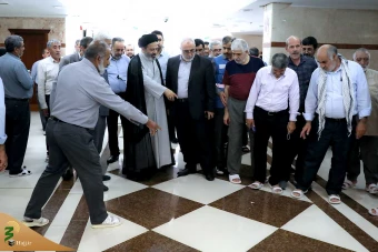 دیدار صمیمی سرپرست حجاج ایرانی با زائران کشورمان در مکه مکرمه _ 1 11