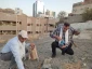حج تمتع از دریچه دوربین زائران ایرانی (9)
جمع آوری سنگ توسط حجاج ایرانی برای رجم شیطان 4