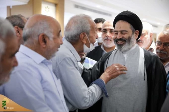 دیدار صمیمی سرپرست حجاج ایرانی با زائران کشورمان در مکه مکرمه _ 2 18