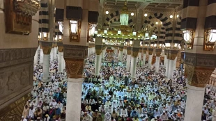 شهر پیامبر از دریچه دوربین زائران ایرانی (9)
درون مسجدالنبی 9