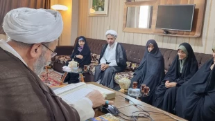 دیدار دختر نوجوان ایرانی حافظ کل قرآن با نماینده بعثه مقام معظم رهبری در عراق 3