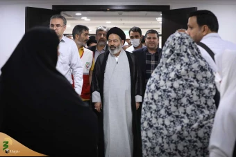 دیدار صمیمی سرپرست حجاج ایرانی با زائران کشورمان در مکه مکرمه _ 3 22