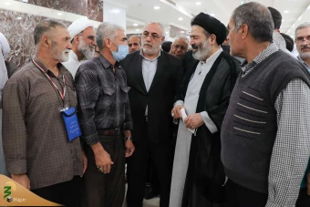 دیدار صمیمی سرپرست حجاج ایرانی با زائران کشورمان در مکه مکرمه _ 3 15