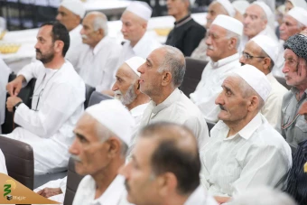دیدار صمیمی سرپرست حجاج ایرانی با زائران کشورمان در مکه مکرمه _ 4 9