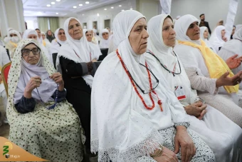 دیدار صمیمی سرپرست حجاج ایرانی با زائران کشورمان در مکه مکرمه _ 4 17