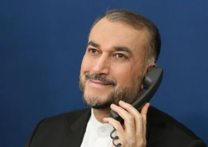 تماس تلفنی وزیر امور خارجه با سرپرست حجاج ایرانی در باره وضعیت زائران