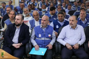 در نشست با مدیران کاروان ها ؛
حجت الاسلام والمسلمین نواب: «تواضع» کلید صعود از نردبان شرافت و انسانیت است 7