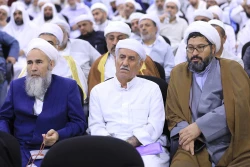 در جمع خادمان فرهنگی اهل سنت؛

حجت الاسلام والمسلمین نواب: تفاوتی بین زائران اهل سنت و شیعه قائل نیستیم 5