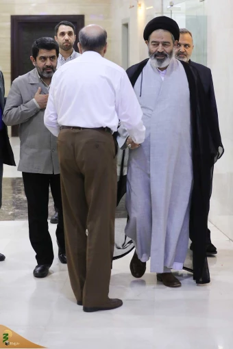 دیدار با زائران داوطلب همکاری با مرکز پزشکی 10