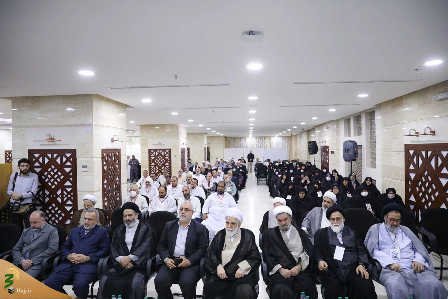 آیین رونمایی از کتاب «خاتون و قوماندان» در مکه برگزار شد 10