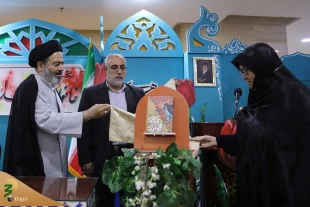 جری مراسم إزاحة الستار عن کتاب «خاتون وقوماندان» فی مکة المکرمة 2