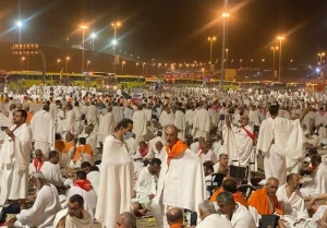 حکم برداشتن خاک و سنگ از صفا، مروه و مشعرالحرام