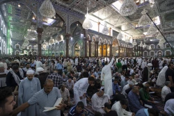 دعای عرفه در جوار حرم سیدالشهدا(ع)  3