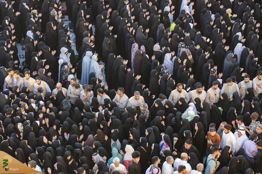 دعای عرفه در جوار حرم سیدالشهدا(ع)  2