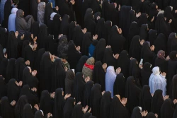 دعای عرفه در جوار حرم سیدالشهدا(ع)  3