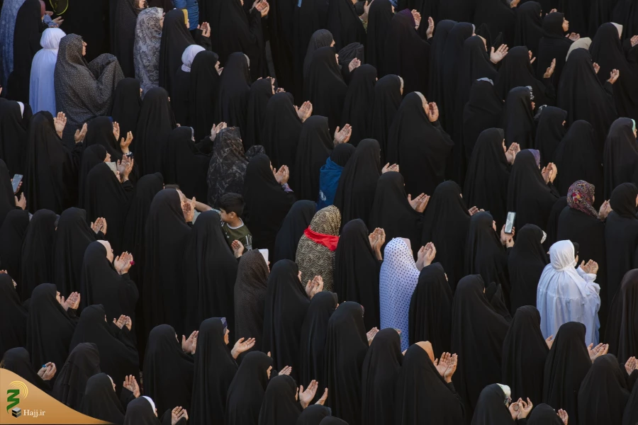 دعای عرفه در جوار حرم سیدالشهدا(ع)  3