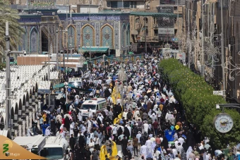 دعای عرفه در جوار حرم سیدالشهدا(ع)  6
