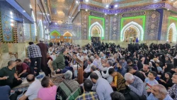 زائران امام حسین(ع) درعید قربان فرازهای دعای کمیل را زمزمه کردند 2