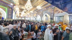 زائران امام حسین(ع) درعید قربان فرازهای دعای کمیل را زمزمه کردند 2