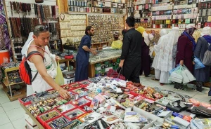 سوغاتی بخریم یا نخریم؟
