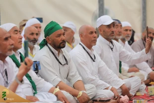 Qur'an fondness circle of the subcontinent pilgrims
Hojjat al-Islam Navvab: Obedience to God raised the status of "Ibrahim's family". 3
