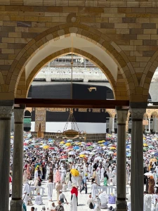 مکه مکرمه از دریچه دوربین زائران ایرانی (21)

تماشای کعبه از رواق ها