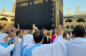 وداع حجاج با مسجد الحرام