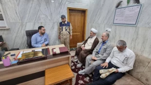 تقدیر مسئول دفترنمایندگی بعثه از خادمین حرم حضرت عباس(ع) 2