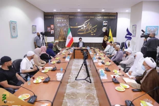 in a meeting with Shiites in Europe
Hojjat al-Islam Navvab: Preserving religion in trouble has a double reward with God
 2