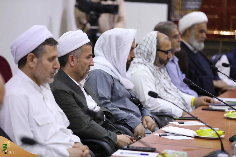 در همایش نقش رسانه‌ها در تحکیم وحدت اسلامی در جهان اسلام؛

حجت الاسلام والمسلمین نواب: رسانه‌ها می‌توانند باعث نزدیکی مسلمانان و از بین رفتن شکاف های فکری شوند 3